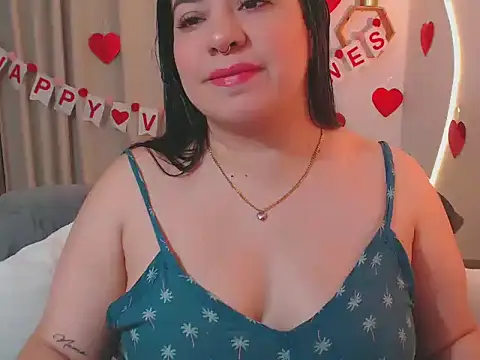 Snapshot of isabum_ chatting on 02/14/26, 11:18 isabum online show from 02/14/26, 11:18