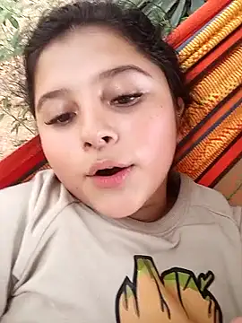 Snapshot of Salome_Vivas chatting on 02/22/26, 07:56 Salome Vivas online show from 02/22/26, 07:56