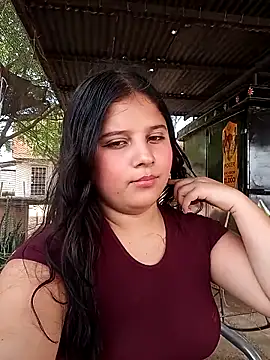 Salome Vivas online show from 04/25/26, 04:48