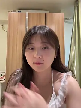 LXR77887 online show from 04/13/26, 08:20