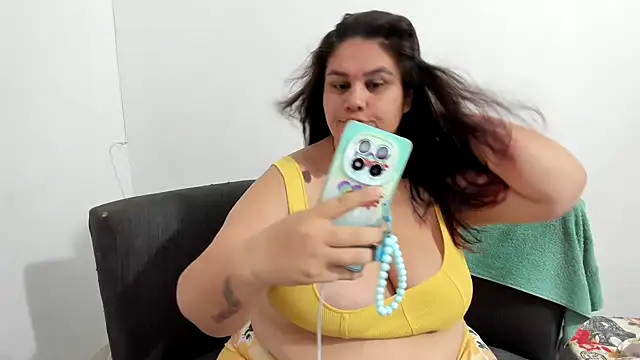 Snapshot of OSITA_1992 chatting on 02/23/26, 04:04 OSITA 1992 online show from 02/23/26, 04:04