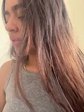 Snapshot of ALINA_EF chatting on 02/15/26, 06:04 ALINA EF online show from 02/15/26, 06:04