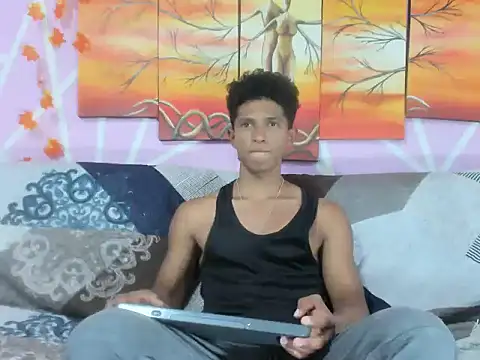 Yoel hot2004 online show from 02/15/26, 07:32