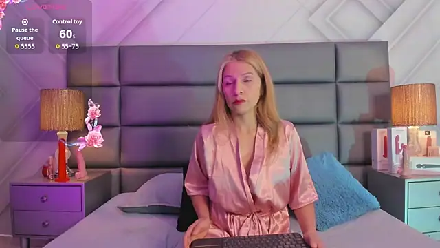 AlexaFoxx  online show from 02/10/26, 12:53