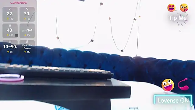 Snapshot of CarolRousee chatting on 02/25/26, 07:23 CarolRousee online show from 02/25/26, 07:23