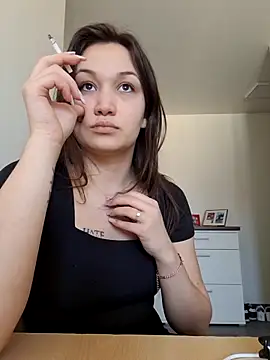 Snapshot of RoxyWeb18 chatting on 03/03/26, 09:48 RoxyWeb18 online show from 03/03/26, 09:48