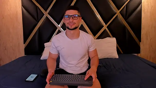 valenssio moretti online show from 03/20/26, 02:11