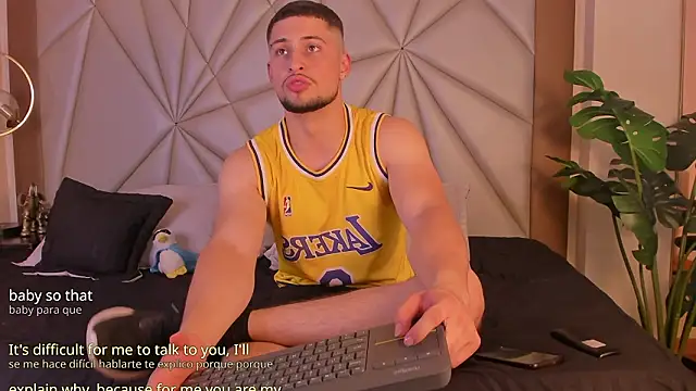 valenssio moretti online show from 03/26/26, 03:45