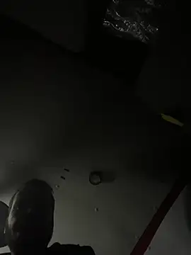 Snapshot of Kylxxx8 chatting on 02/11/26, 04:17 Kylxxx8 online show from 02/11/26, 04:17