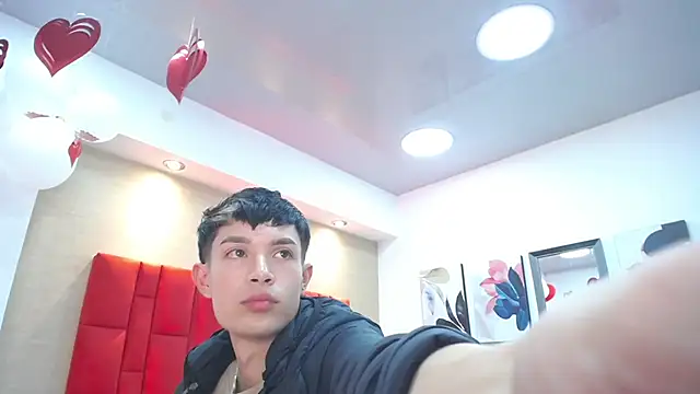 Skinny Office online show from 03/03/26, 08:04