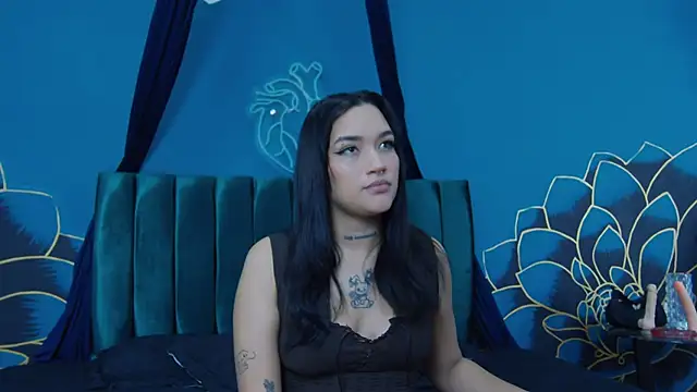 Snapshot of valery-vixen2 chatting on 02/20/26, 12:16 valery-vixen2 online show from 02/20/26, 12:16