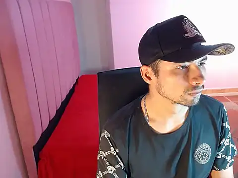 Snapshot of FerminGomez chatting on 02/05/26, 06:45 FerminGomez online show from 02/05/26, 06:45