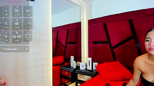 MiaWolton online show from 03/19/26, 07:29