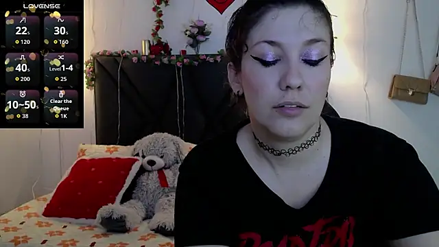 Sharma Amayra online show from 04/22/26, 07:15