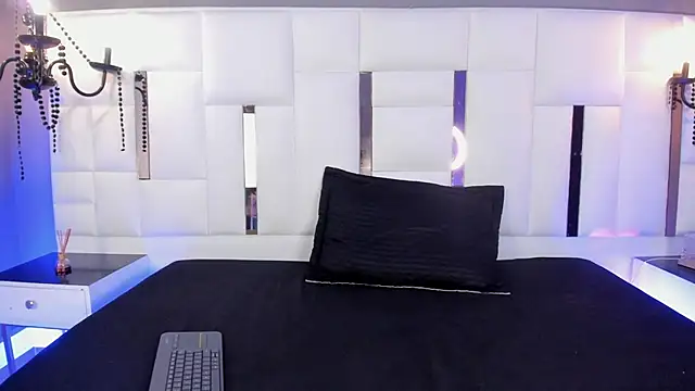 Snapshot of Magic_zahara chatting on 02/12/26, 04:07 Magic zahara online show from 02/12/26, 04:07