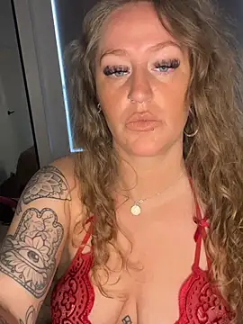 KristinaLouu online show from 05/06/26, 12:52