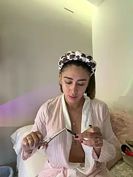 IsisRivera online show from 04/22/26, 03:24