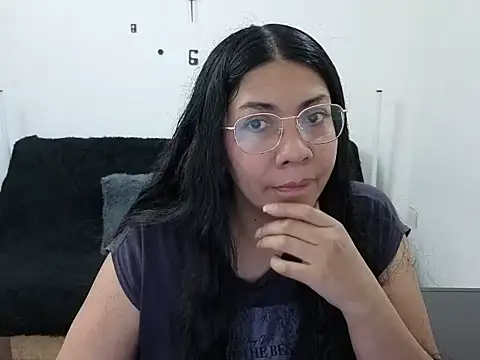 Snapshot of johana_collins chatting on 03/09/26, 01:59 johana collins online show from 03/09/26, 01:59