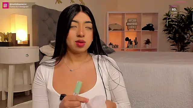 missvancouver online show from 04/22/26, 12:50