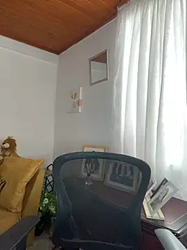 JulietaRiios online show from 05/16/26, 06:50