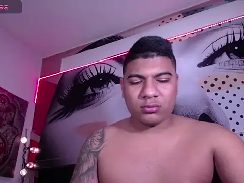 Snapshot of BradKamil chatting on 02/11/26, 03:33 BradKamil online show from 02/11/26, 03:33