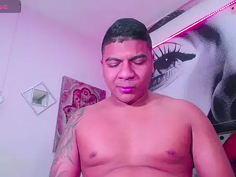 Snapshot of BradKamil chatting on 02/13/26, 03:02 BradKamil online show from 02/13/26, 03:02