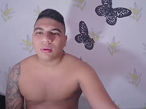 Snapshot of BradKamil chatting on 03/03/26, 01:45 BradKamil online show from 03/03/26, 01:45