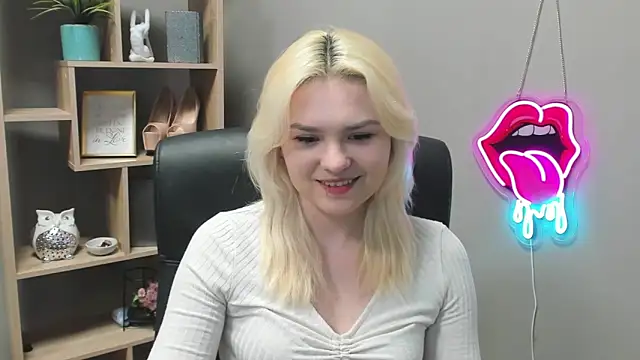 SweetLilyxo online show from 02/28/26, 07:42