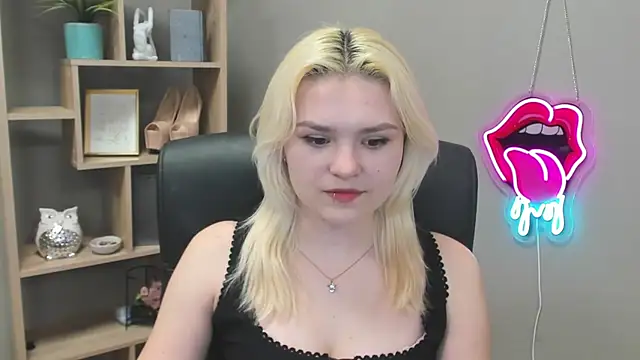SweetLilyxo online show from 03/01/26, 02:30