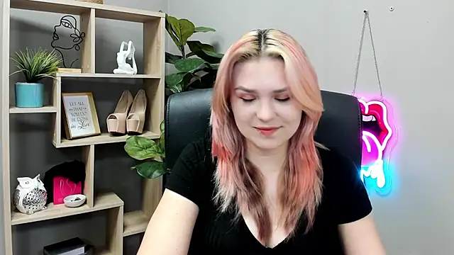 SweetLilyxo online show from 07/02/26, 06:41