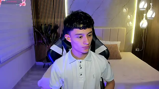 Snapshot of Patrick_Howland_ chatting on 02/15/26, 03:25 Patrick Howland online show from 02/15/26, 03:25