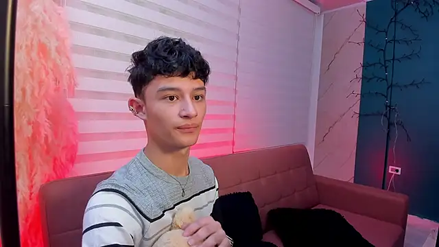 Snapshot of Patrick_Howland_ chatting on 02/25/26, 03:27 Patrick Howland online show from 02/25/26, 03:27