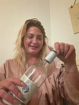 blondmamii online show from 04/04/26, 01:15