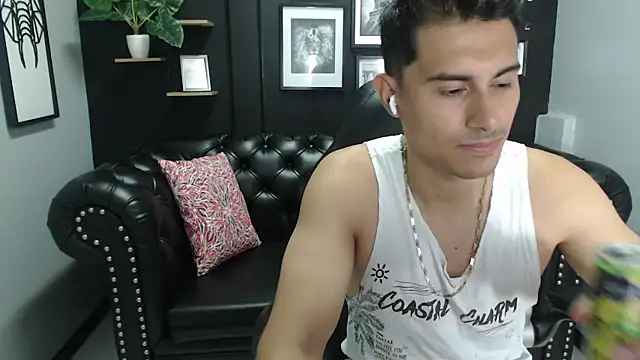 Mike Conors online show from 04/08/26, 03:06