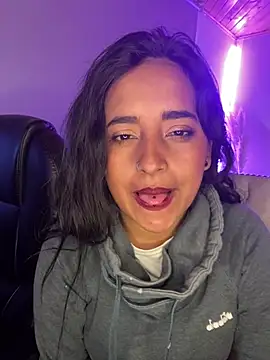 Snapshot of Annie_Alicee chatting on 02/24/26, 01:42 Annie Alicee online show from 02/24/26, 01:42