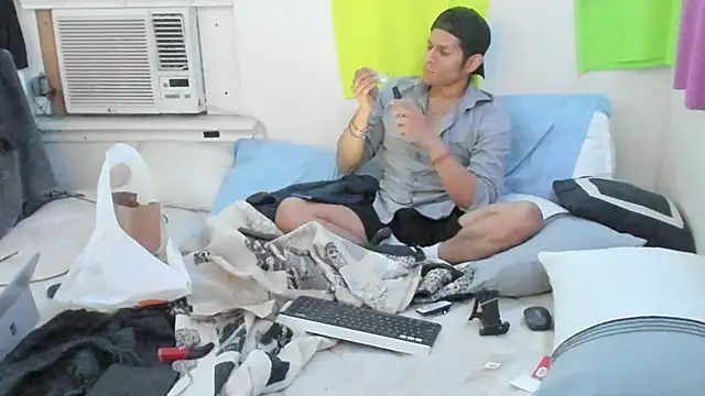 Snapshot of JokerAndyKenwood chatting on 03/01/26, 01:18 JokerAndyKenwood online show from 03/01/26, 01:18