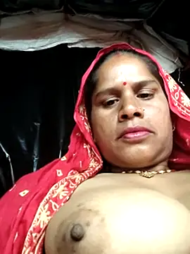 Snapshot of Hot_kiran4 chatting on 02/25/26, 03:27 Hot kiran4 online show from 02/25/26, 03:27