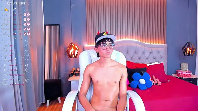 Noa 03 online show from 04/18/26, 07:07