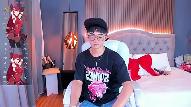 Snapshot of Noa_03 chatting on 06/19/26, 06:12 Noa 03 online show from 06/19/26, 06:12