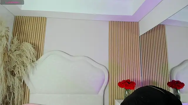 rebeca taylor online show from 03/05/26, 03:35