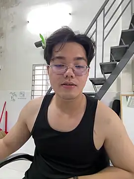 lucas-N888 online show from 04/12/26, 10:31