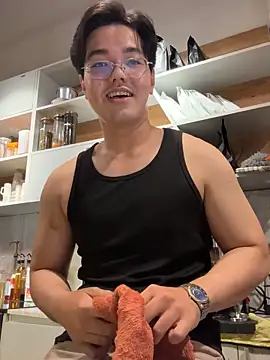 lucas-N888 online show from 04/21/26, 01:42