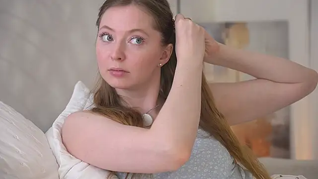 Snapshot of moan_elisa chatting on 02/27/26, 03:06 moan elisa online show from 02/27/26, 03:06