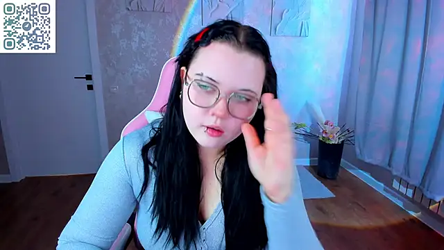 Kira G0ld online show from 04/19/26, 09:08