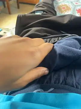 youngsterSA223 online show from 04/15/26, 12:23