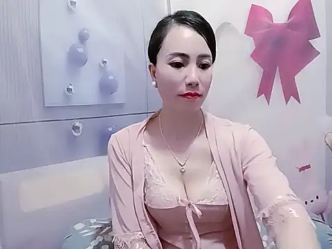 Hello-Kitty001 online show from 03/25/26, 08:26