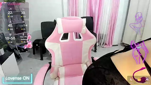 Ursweetyshaine online show from 05/08/26, 03:23