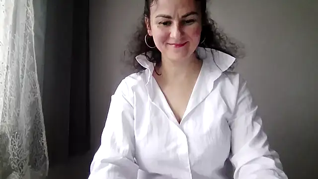 Snapshot of LexiMira254 chatting on 02/12/26, 12:33 LexiMira254 online show from 02/12/26, 12:33