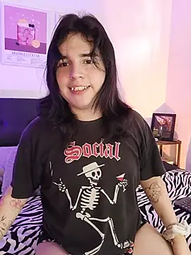 Daniellesins1 online show from 07/12/26, 07:05