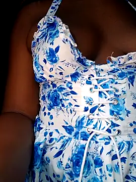 kissknees online show from 03/17/26, 12:30